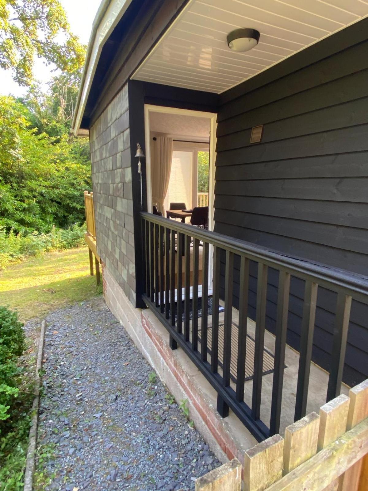 Chalet 64, Lakeside, Glan Gwna Holiday Park Caernarfon Exterior photo